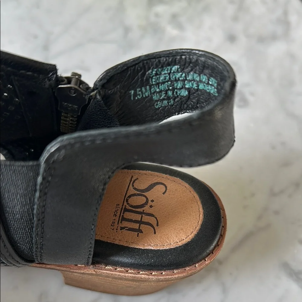 Sofft Black Perforated Leather Heel Sandals - Picture 7 of 7